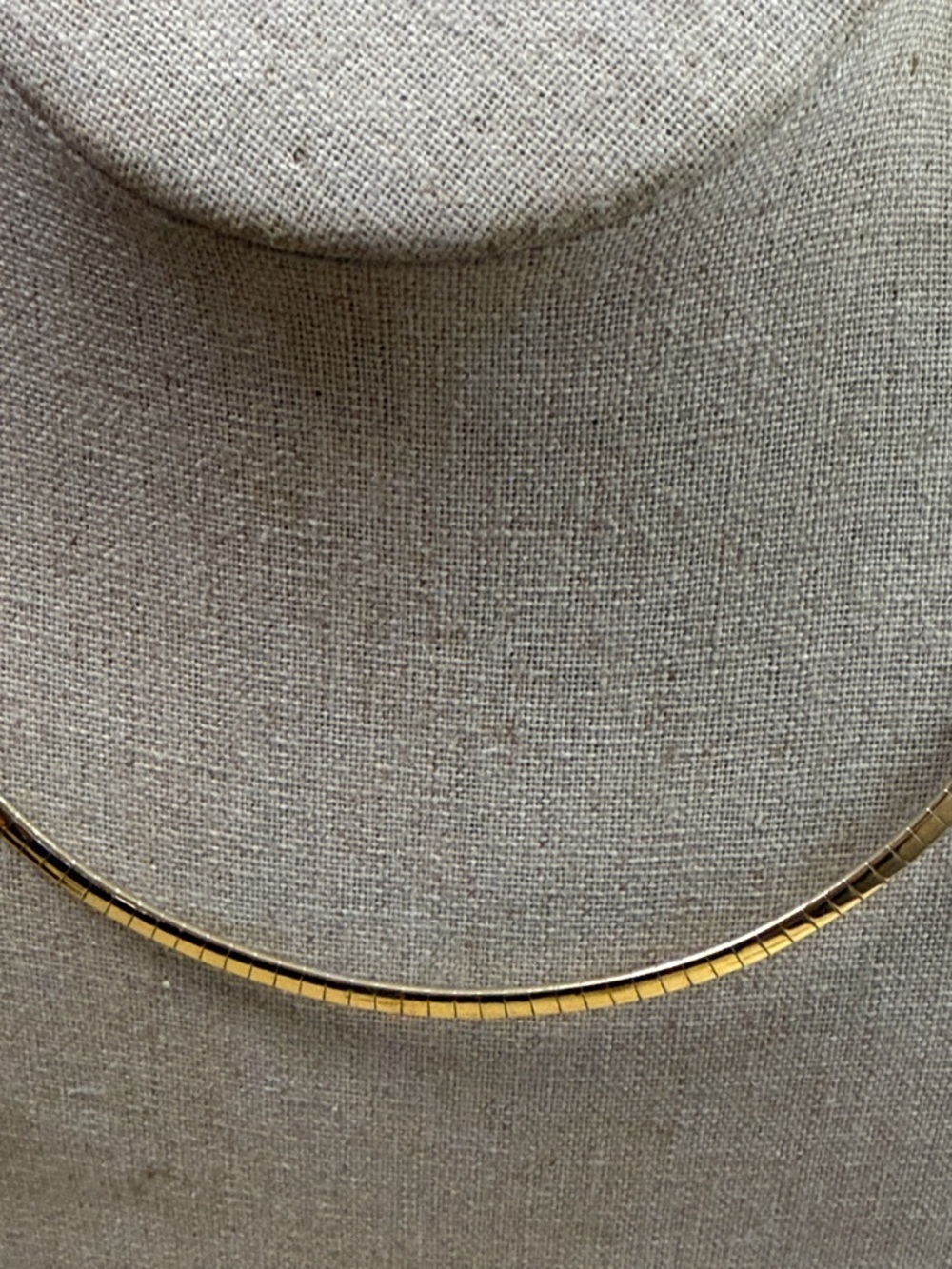 Fashion Jewelry Gold Tone Collar Necklace - Picture 2 of 6